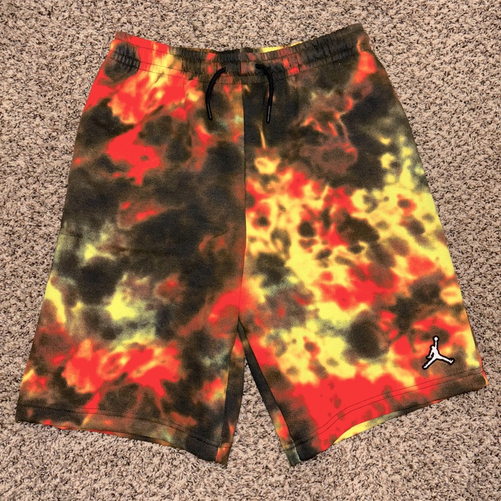 Air Jordan multi-dyed fleece shorts. NWT Boys XL (18-20)